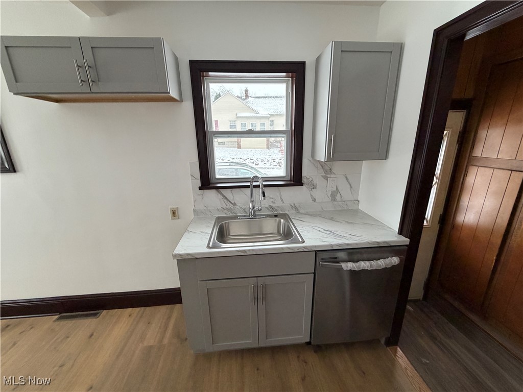 194 E Baird Avenue Barberton OH 44203