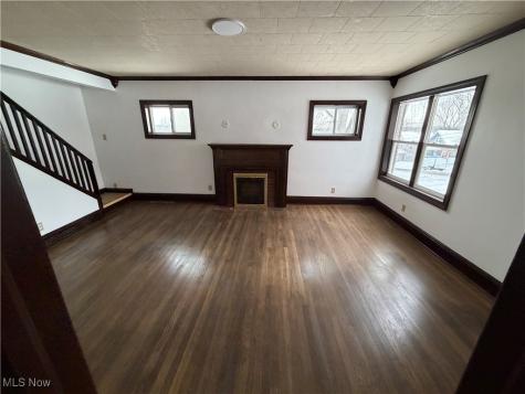 194 E Baird Avenue Barberton OH 44203