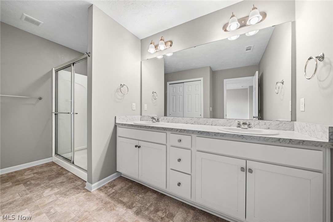 37272 Sandy Ridge Drive North Ridgeville OH 44039