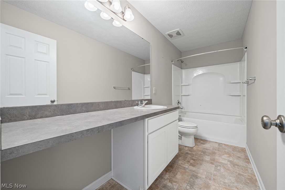 37272 Sandy Ridge Drive North Ridgeville OH 44039