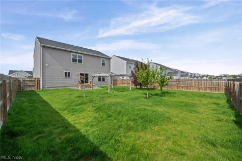 37272 Sandy Ridge Drive North Ridgeville OH 44039