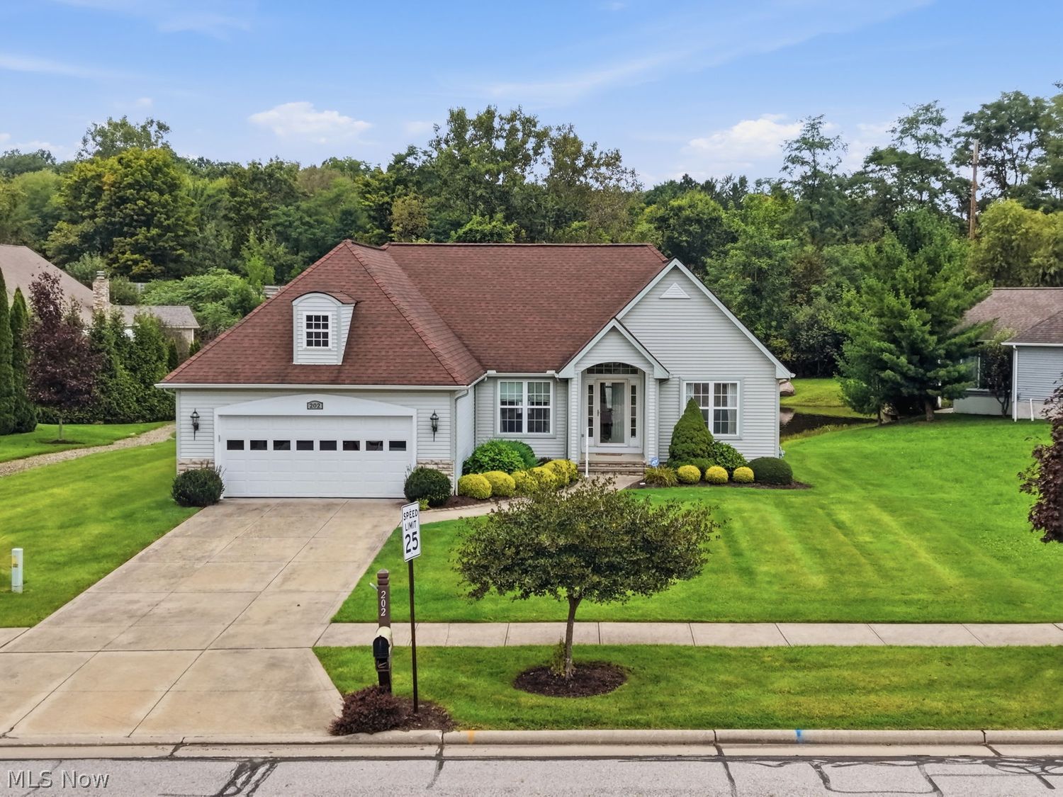 202 Fox Pointe Drive Chardon OH 44024