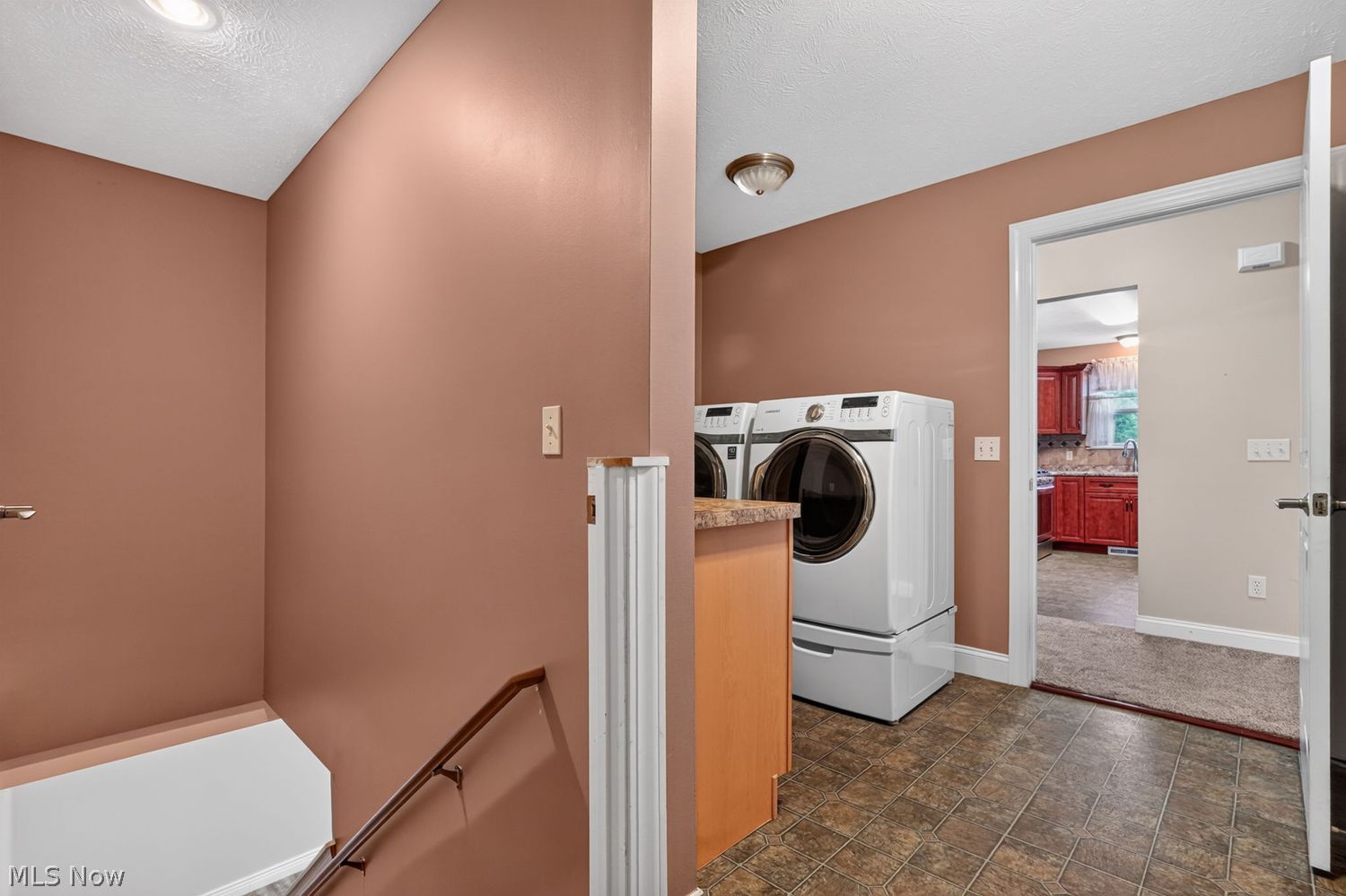 202 Fox Pointe Drive Chardon OH 44024