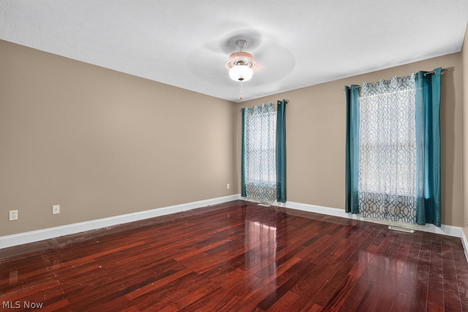 202 Fox Pointe Drive Chardon OH 44024