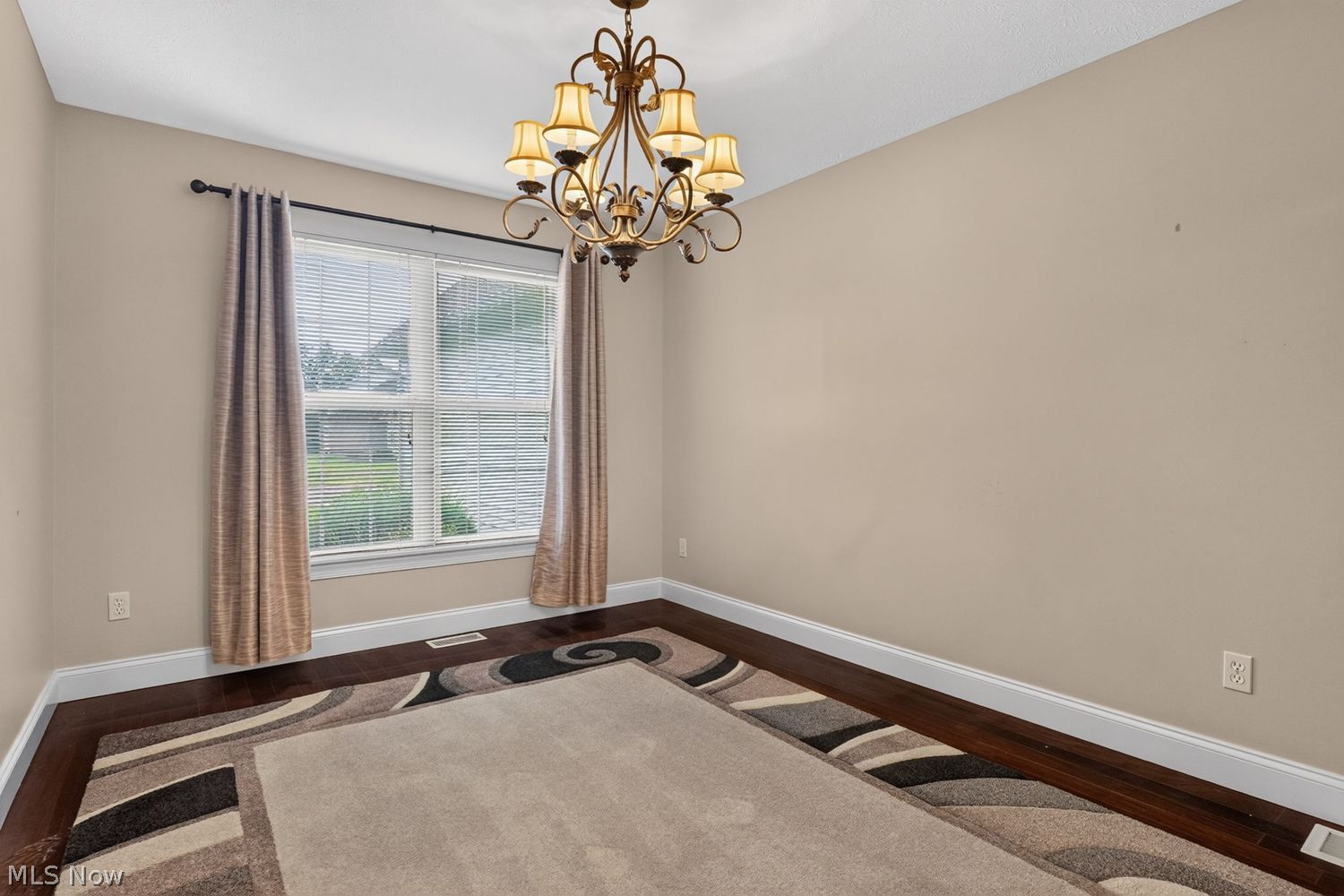 202 Fox Pointe Drive Chardon OH 44024