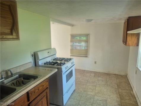 1306 Madison Avenue Lorain OH 44053