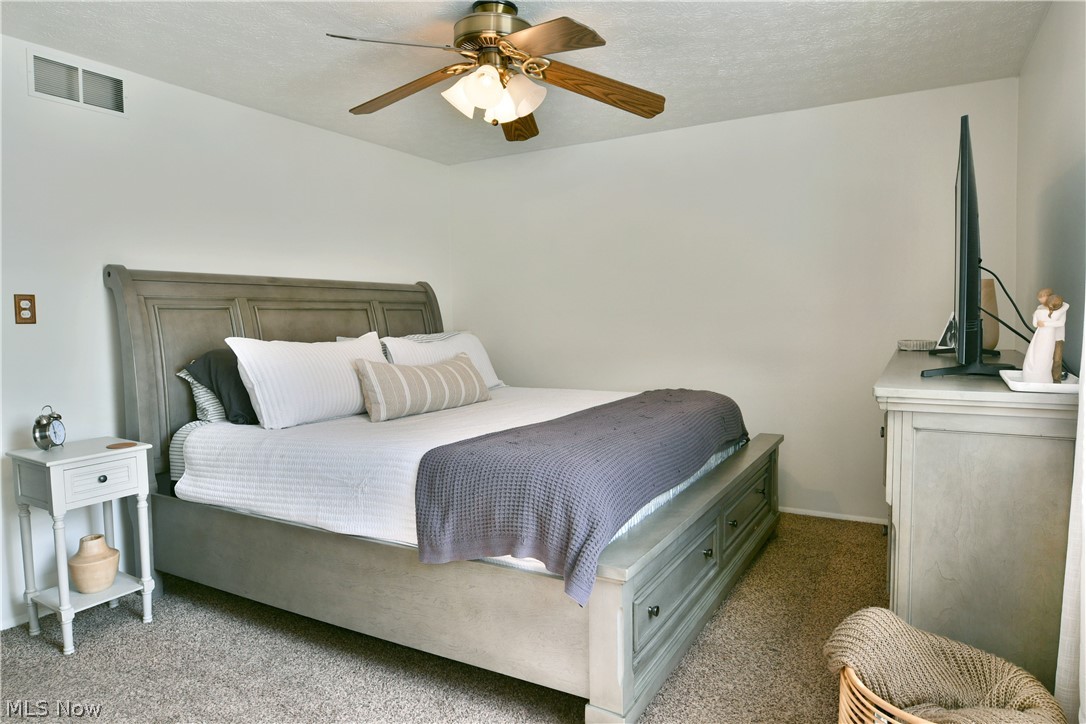 2618 Elizabeth Drive SW Warren OH 44481