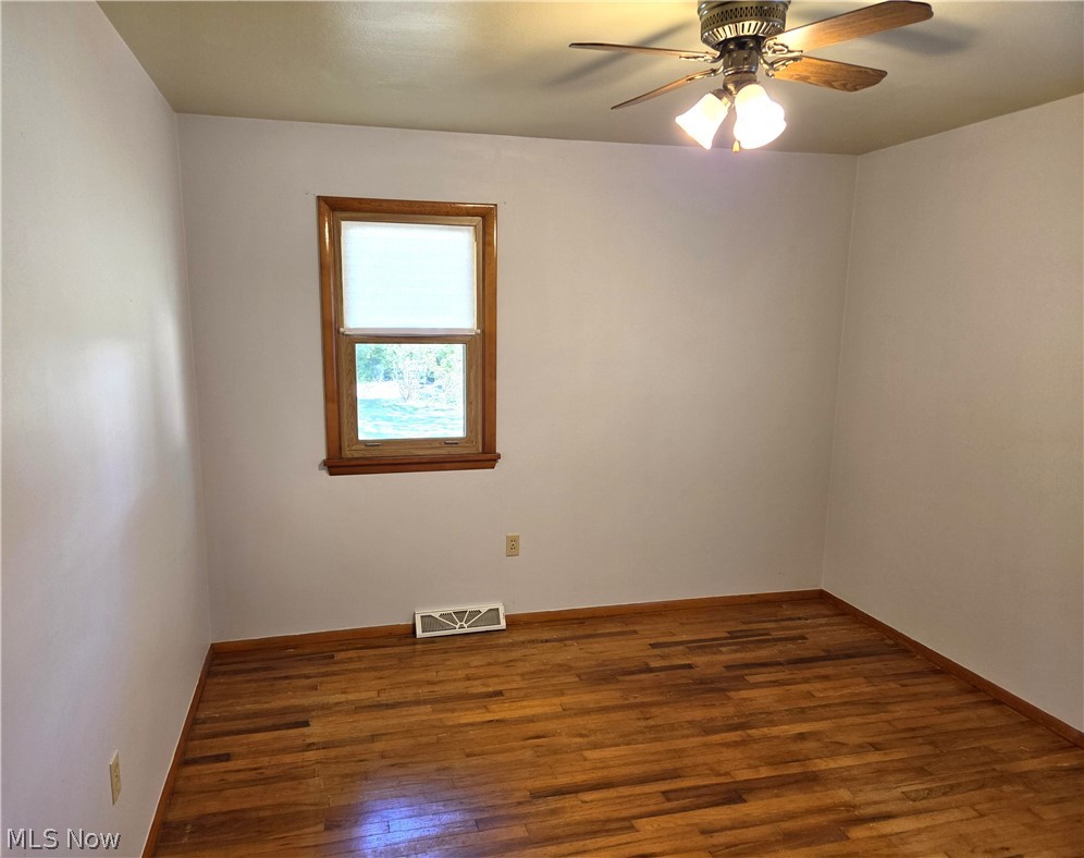 137 Richard Street Geneva OH 44041