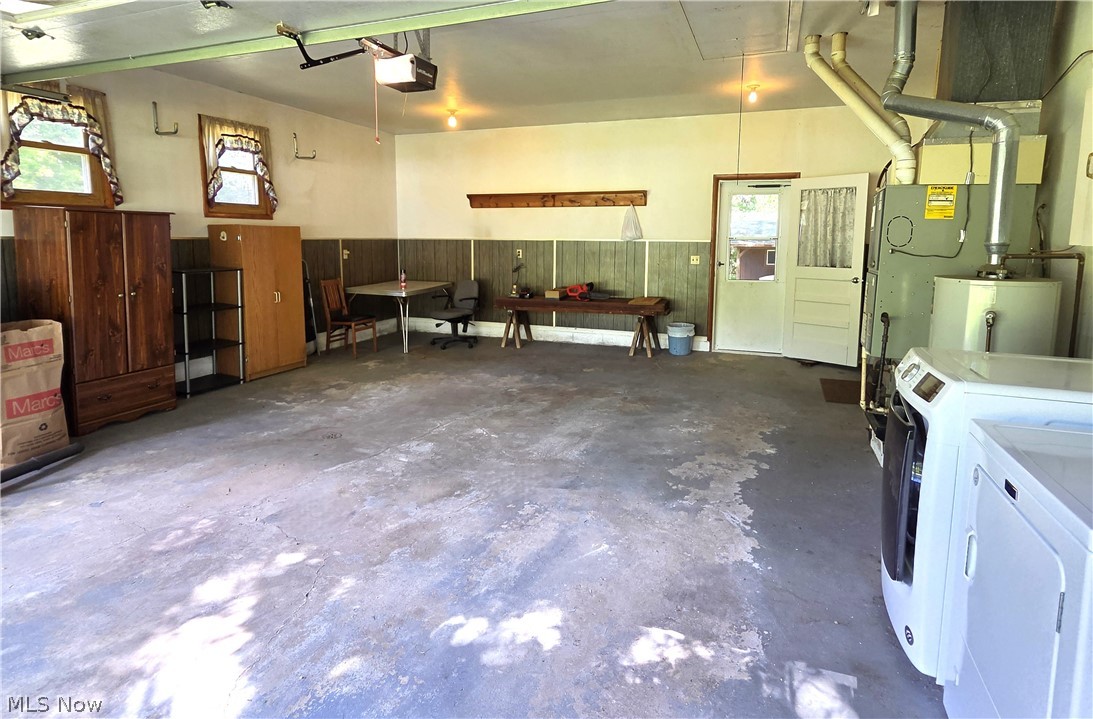 137 Richard Street Geneva OH 44041