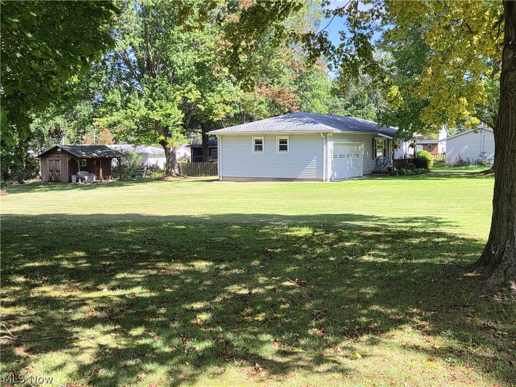 137 Richard Street Geneva OH 44041