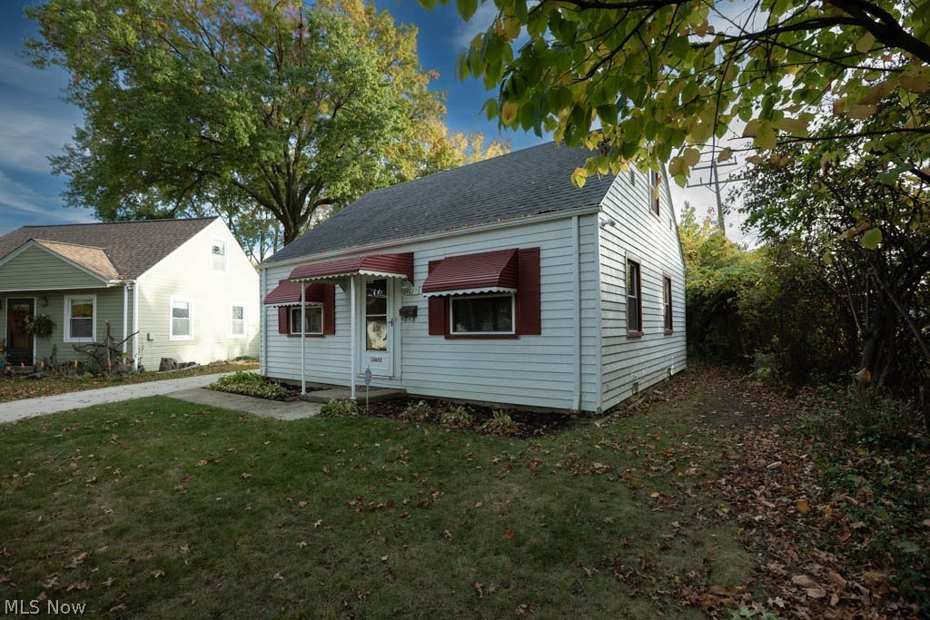 14613 Emery Avenue Cleveland OH 44135