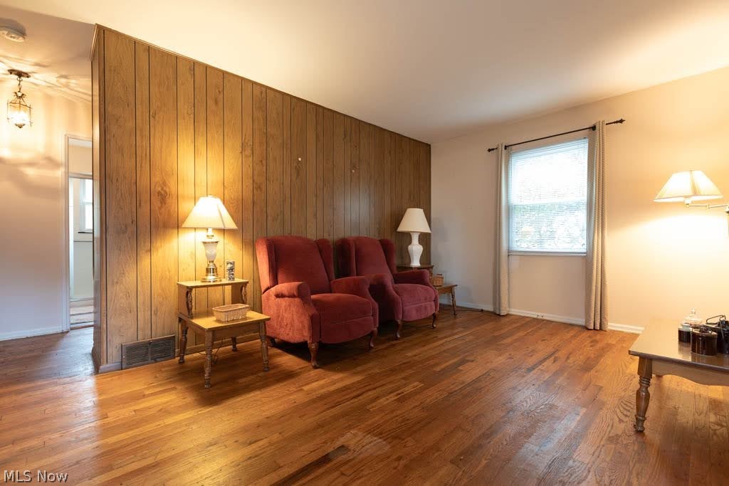 14613 Emery Avenue Cleveland OH 44135