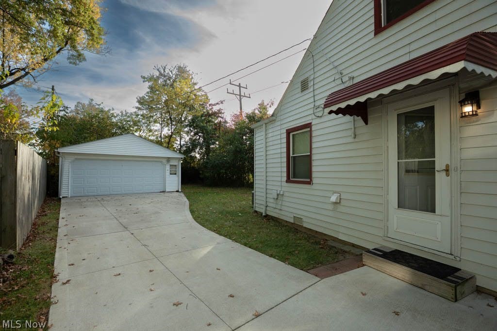 14613 Emery Avenue Cleveland OH 44135