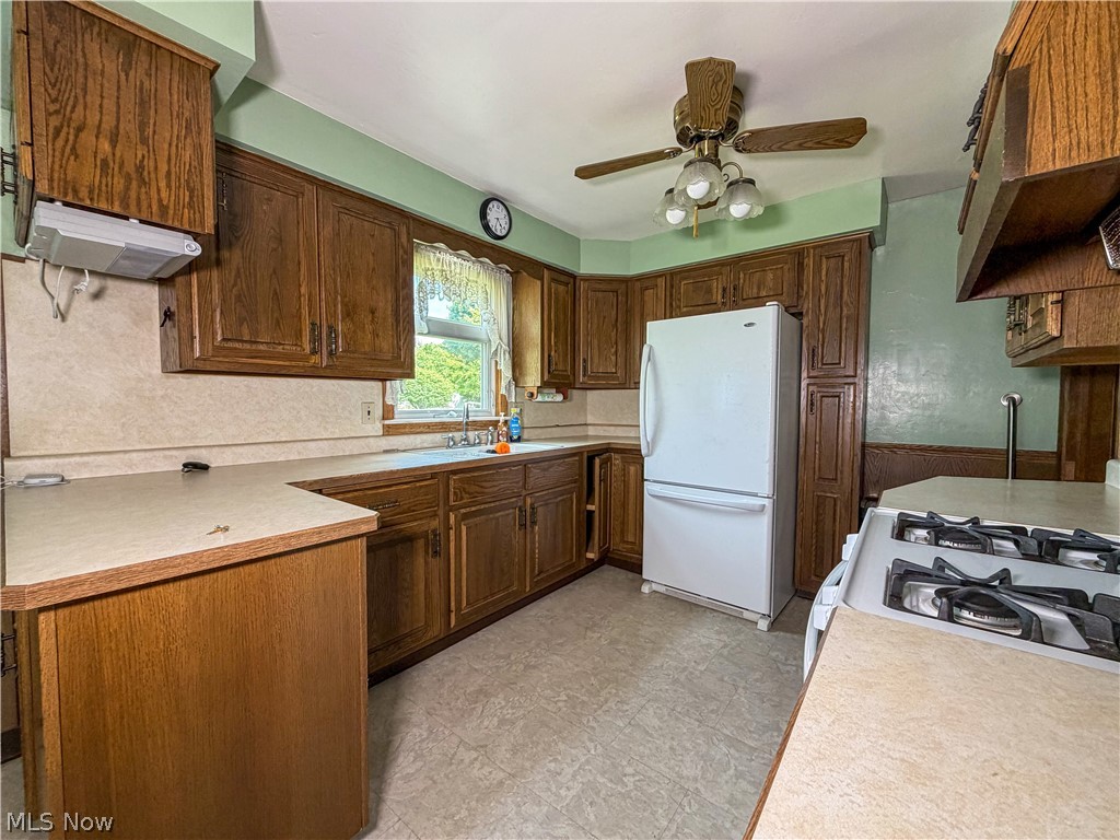53 Memorial Circle Campbell OH 44405