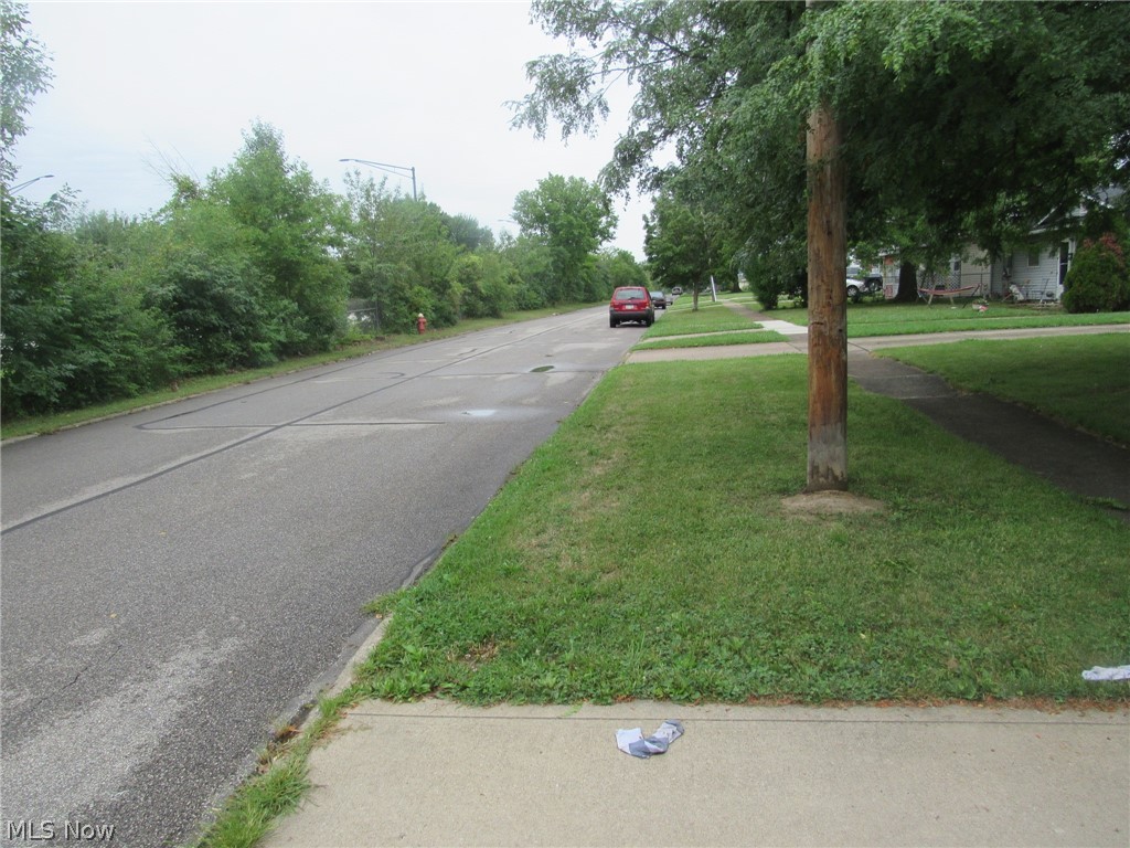 127 Belmont Avenue Elyria OH 44035