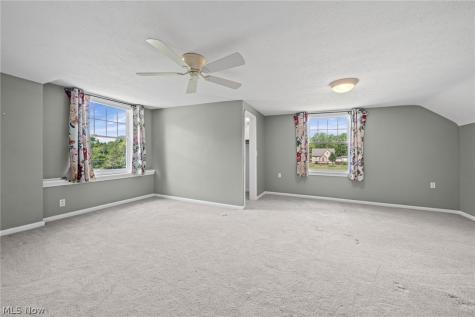 3230 E Wallings Road Broadview Heights OH 44147