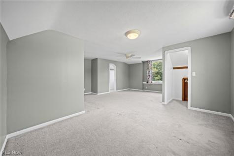 3230 E Wallings Road Broadview Heights OH 44147