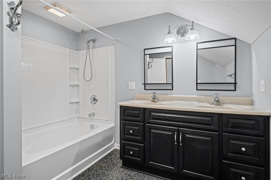 3230 E Wallings Road Broadview Heights OH 44147