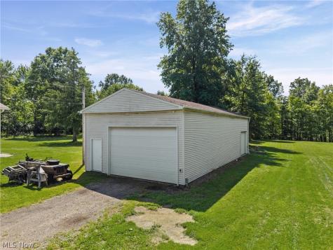 3230 E Wallings Road Broadview Heights OH 44147