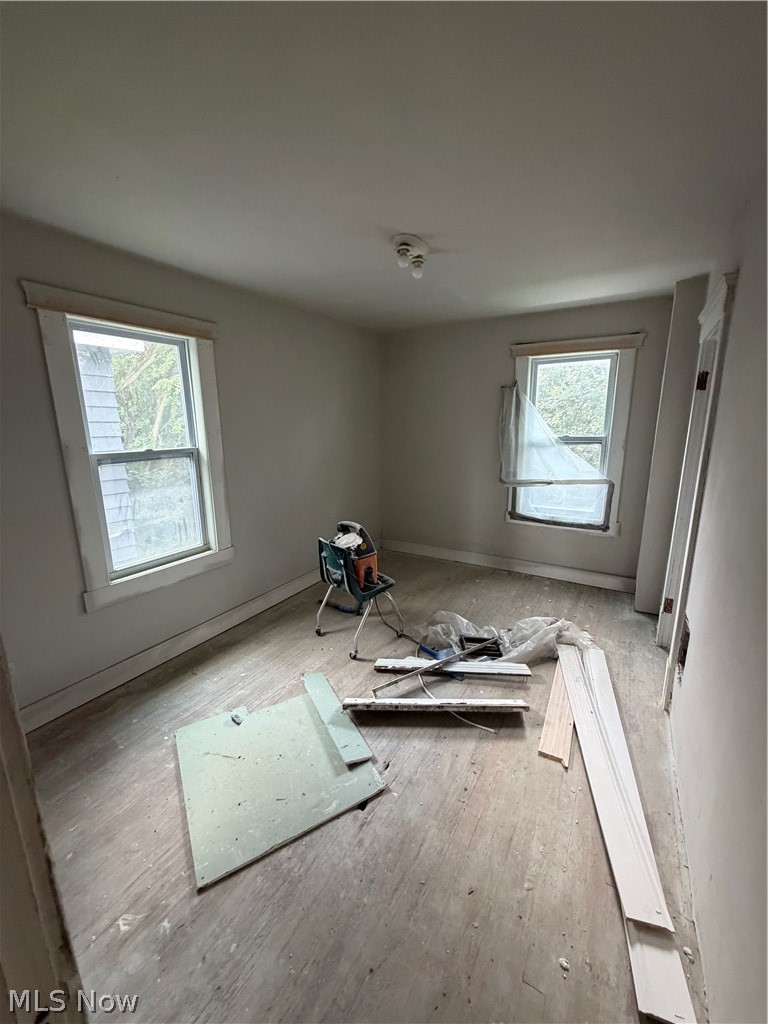 10708 Grantwood Avenue Cleveland OH 44108