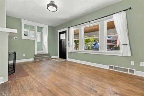 1536 Felton Road South Euclid OH 44121