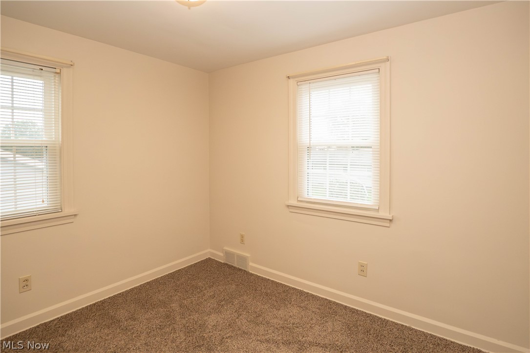 1032 Roosevelt Street NE Massillon OH 44646