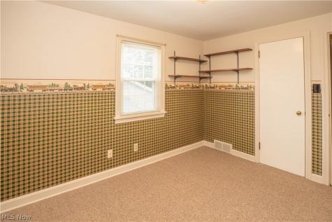 1032 Roosevelt Street NE Massillon OH 44646