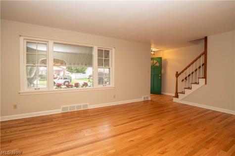 1032 Roosevelt Street NE Massillon OH 44646