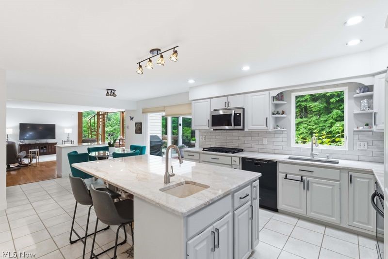 999 Hillcreek Lane Gates Mills OH 44040