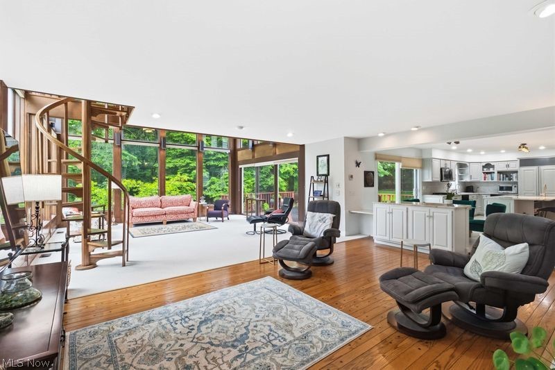 999 Hillcreek Lane Gates Mills OH 44040