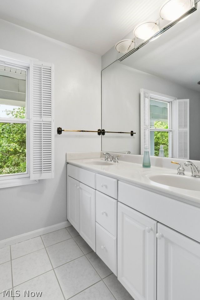 999 Hillcreek Lane Gates Mills OH 44040