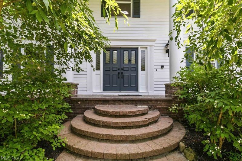 999 Hillcreek Lane Gates Mills OH 44040