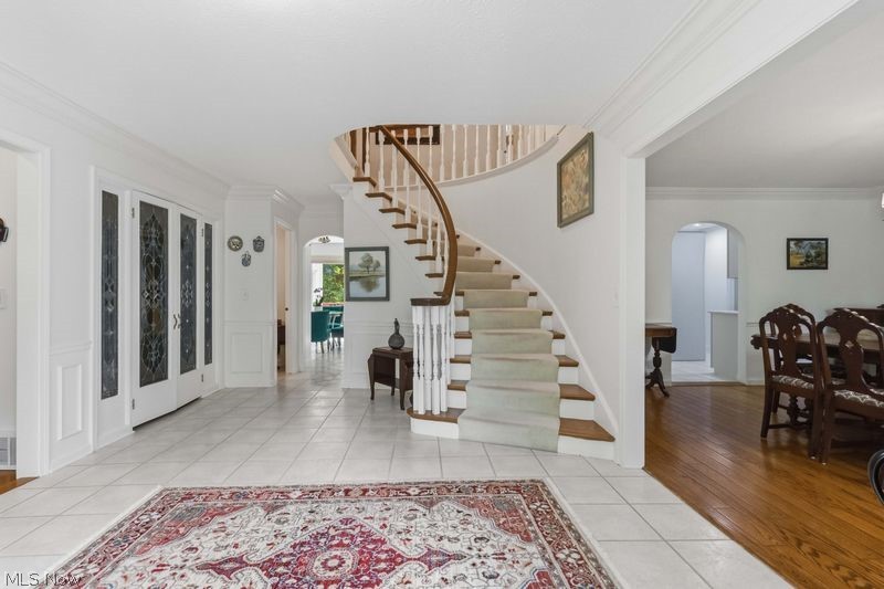 999 Hillcreek Lane Gates Mills OH 44040