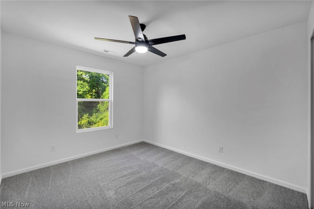 7602 Hickory Oakwood Village OH 44146