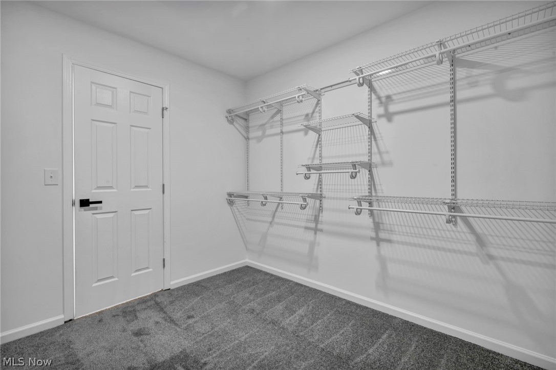 7602 Hickory Oakwood Village OH 44146