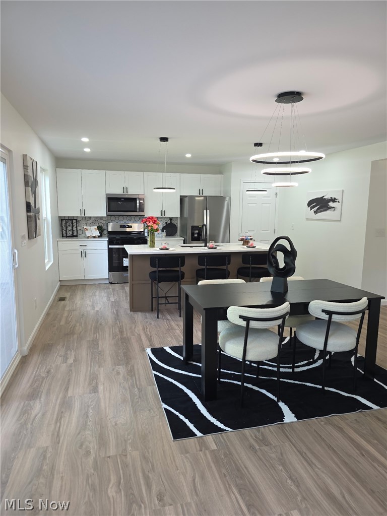 7602 Hickory Oakwood Village OH 44146