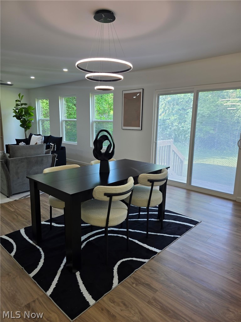 7602 Hickory Oakwood Village OH 44146