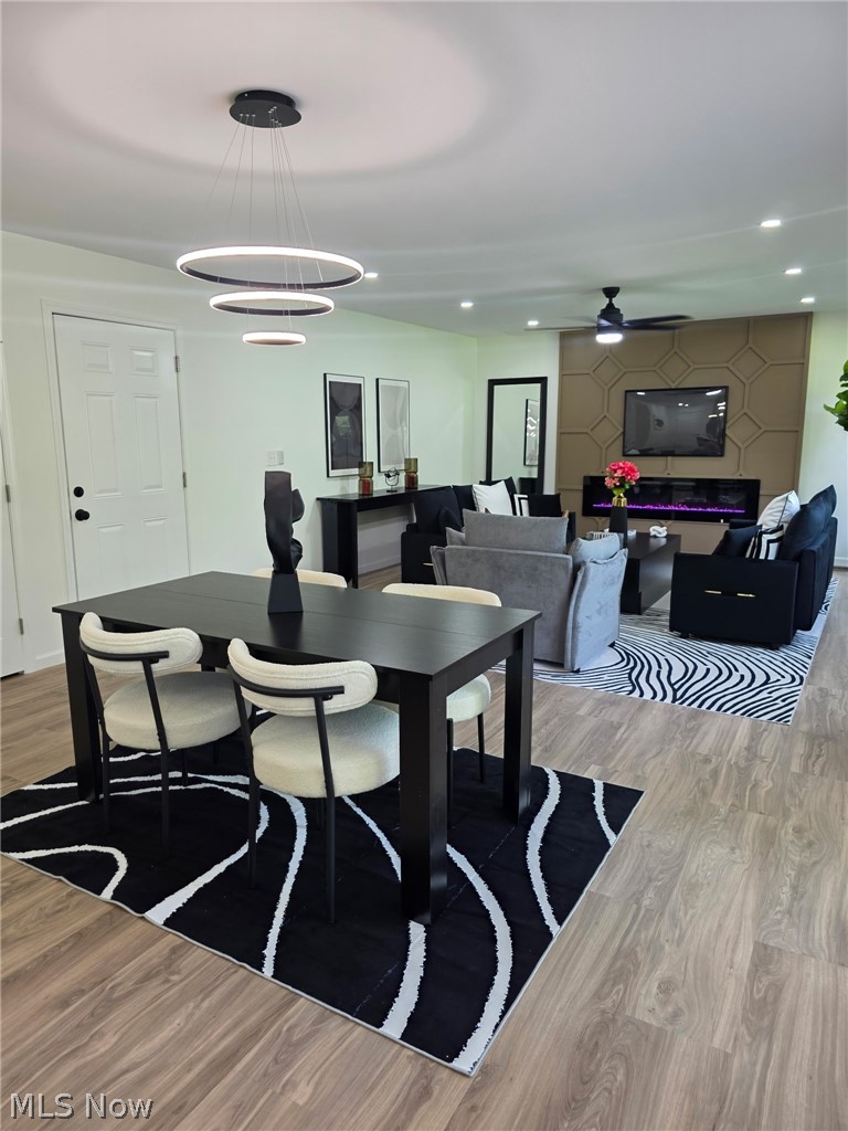7602 Hickory Oakwood Village OH 44146
