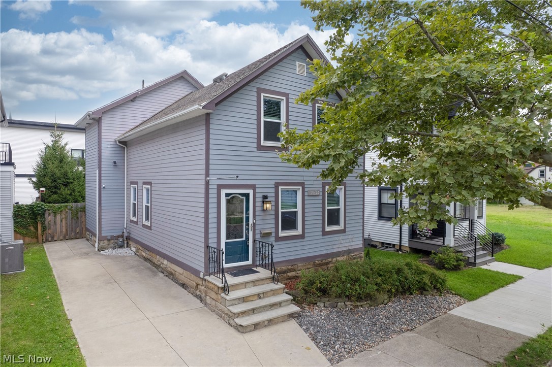 3004 Monroe Avenue Cleveland OH 44113