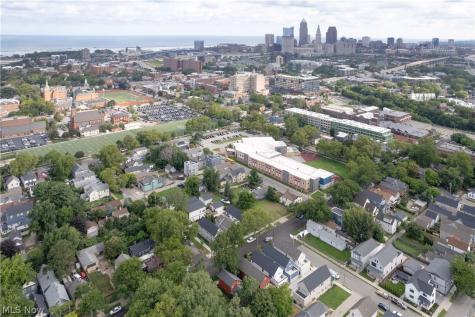 3004 Monroe Avenue Cleveland OH 44113