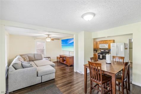 4006 Hiram Road NW Canton OH 44718