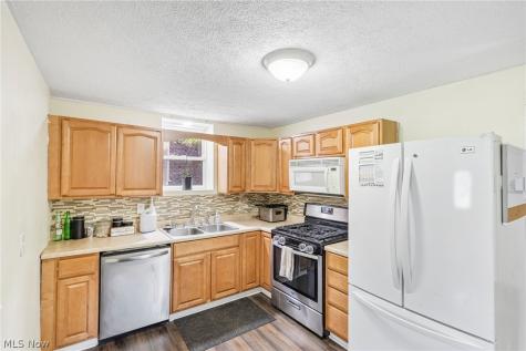 4006 Hiram Road NW Canton OH 44718