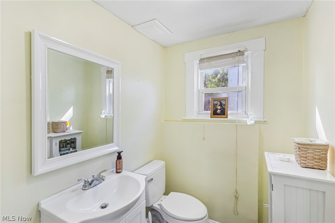 4006 Hiram Road NW Canton OH 44718
