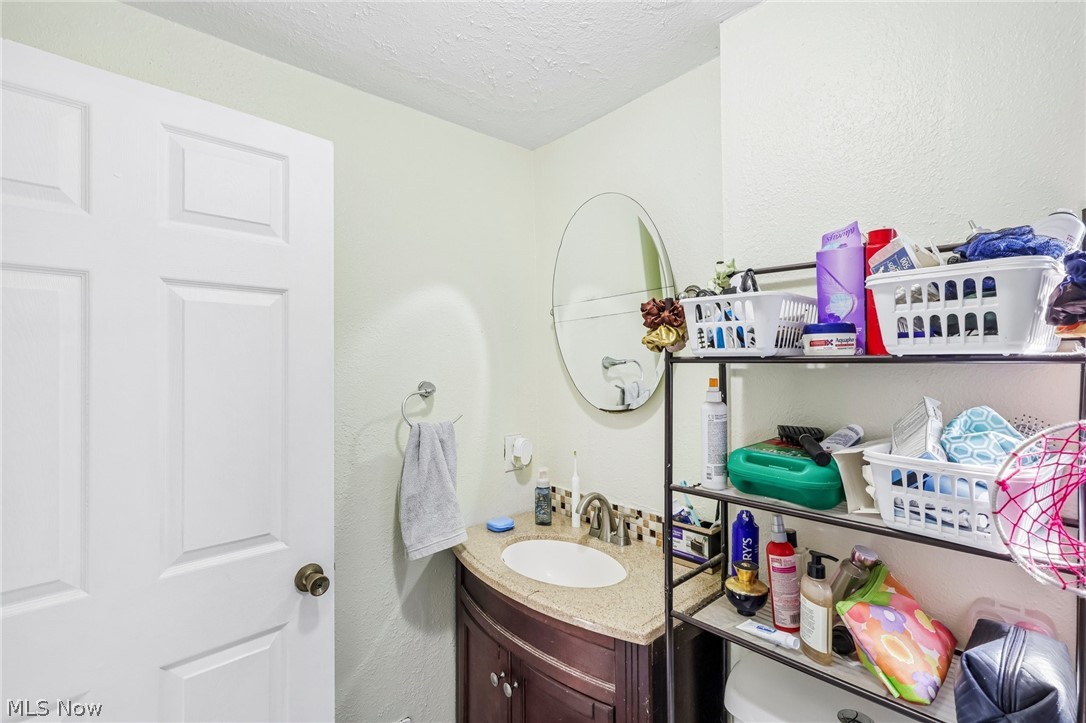 4006 Hiram Road NW Canton OH 44718