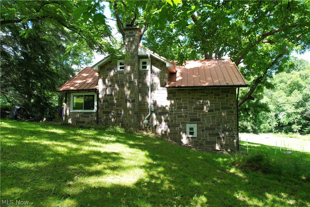 11811 Gaston Road Negley OH 44441
