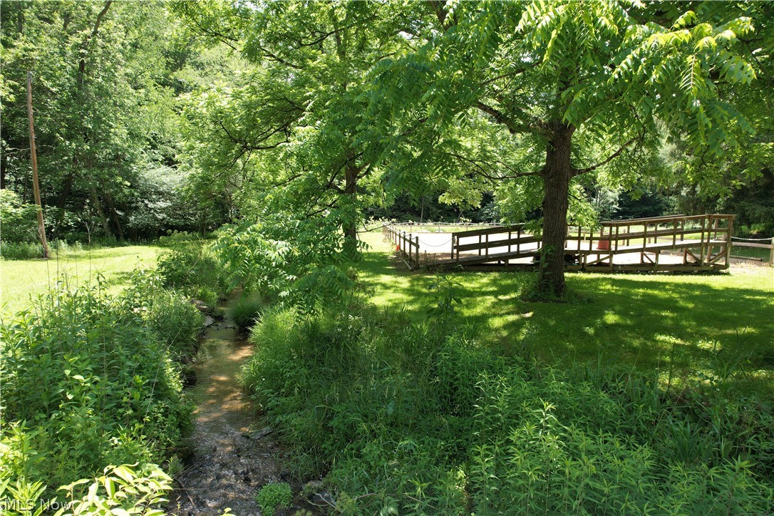 11811 Gaston Road Negley OH 44441