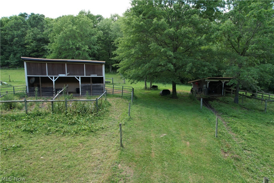 11811 Gaston Road Negley OH 44441