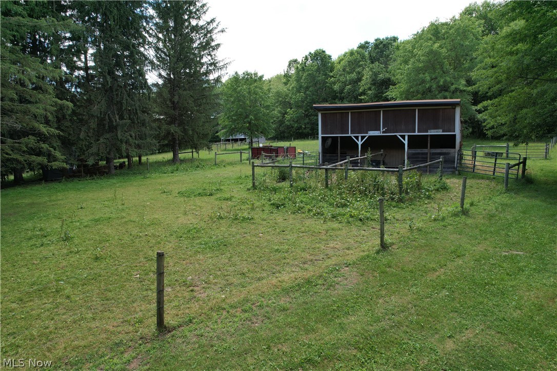 11811 Gaston Road Negley OH 44441