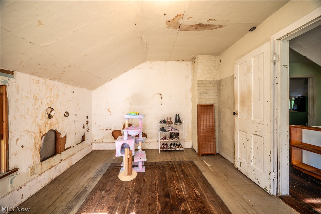 1263 Depot Phalanx Street Southington OH 44470