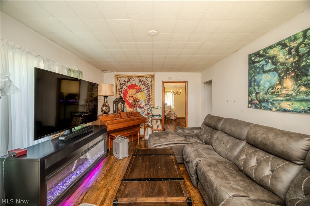 1263 Depot Phalanx Street Southington OH 44470